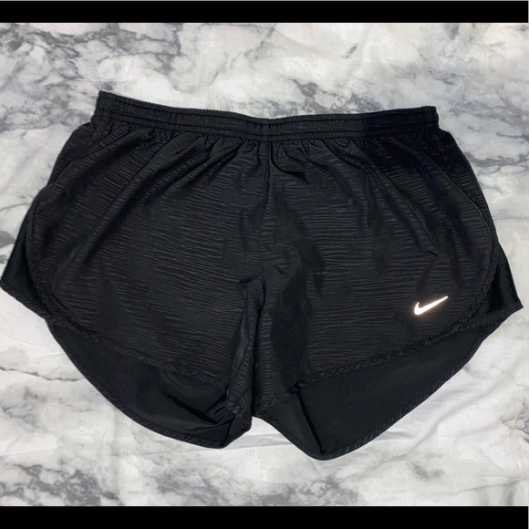 NIKE Workout Shorts - Picture 1 of 8